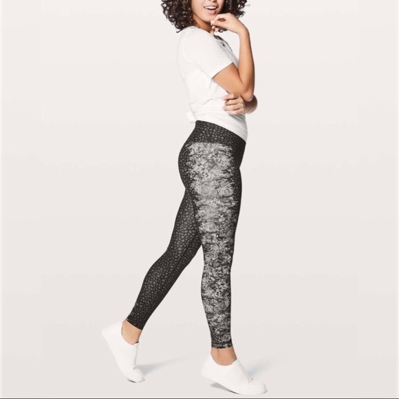 lululemon athletica Pants - Lululemon Ice Gray Black Overlace Wunder Under High Rise 28" Tights Leggings